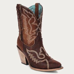 NWT CORRAL Distressed Leather Western Boots